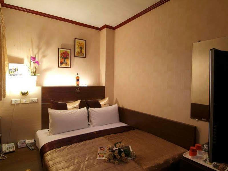 Golden Swallow Hotel Сіньчжу Екстер'єр фото