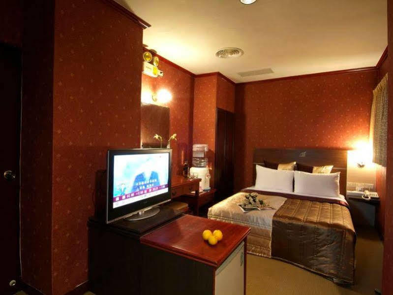 Golden Swallow Hotel Сіньчжу Екстер'єр фото