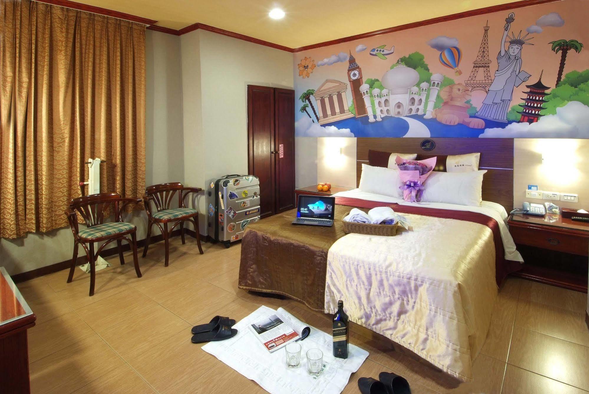 Golden Swallow Hotel Сіньчжу Екстер'єр фото