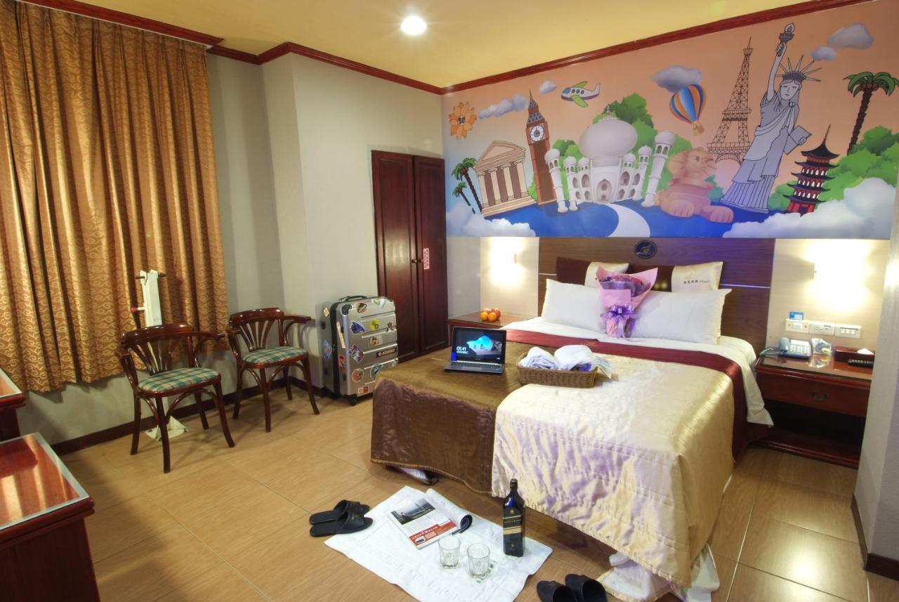 Golden Swallow Hotel Сіньчжу Екстер'єр фото